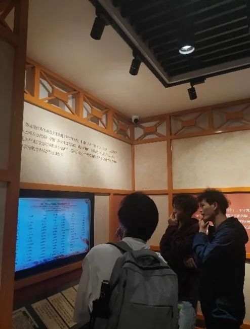 image local-20250110205137-1