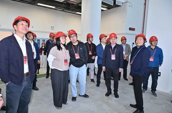 image local-20250110210118-11