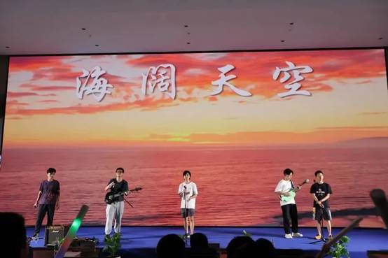 image local-20250110212043-25