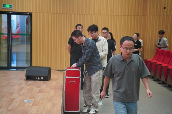 image local-20250110212553-66